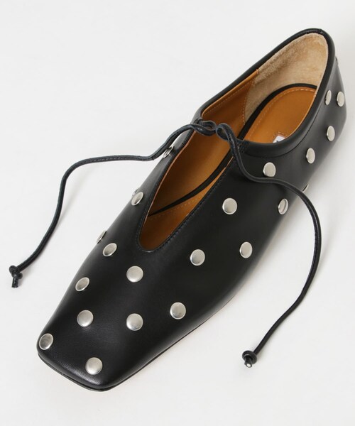 URBAN RESEARCH（アーバンリサーチ）の「PIPPICHIC　AMBER STUDS 4（パンプス・レディース・whitepink/black・36/36.5/37）」の9枚目の写真