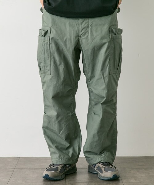 URBAN RESEARCH DOORS(アーバンリサーチドアーズ)の「SASSAFRAS Overgrown Pants(その他パンツ・メンズ・Black/Gray・S/M/L)」の2枚目の写真