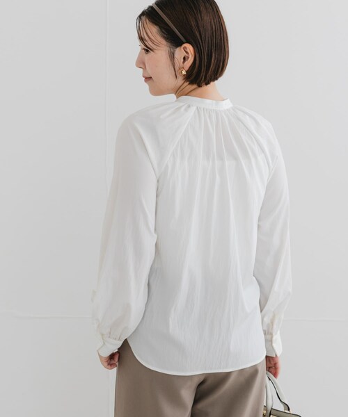 URBAN RESEARCH ROSSO（アーバンリサーチロッソ）の「F by ROSSO　モチーフレース切替ブラウス（シャツ/ブラウス・レディース・OFF WHITE/BLACK・FREE）」の11枚目の写真