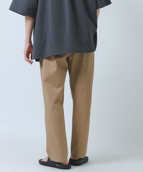ITEMS URBANRESEARCH(アイテムズ アーバンリサーチ)の「『接触冷感/イージーケア/吸水速乾/撥水/防汚』高機能シアサッカー イージートラウザー(楽着シリーズ)(その他パンツ・メンズ・BLACK/BEIGE/L.BLUE・M/L)」の19枚目の写真