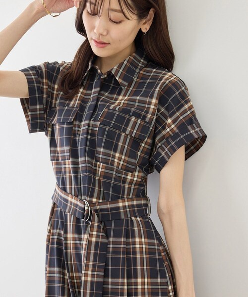 ROPE' PICNIC(ロペピクニック)の「アウトポケットシャツコンシャスワンピース/リンクコーデ(ワンピース・レディース・ダークブラウン系/ネイビー/ネイビー系・M/S)」の12枚目の写真