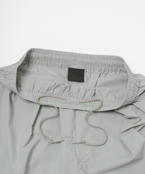 URBAN RESEARCH(アーバンリサーチ)の「DAIWA PIER39 Ws TECH PERTEX TRAVEL 2P SHORTS(その他パンツ・レディース・LT.GRAY・Free)」の4枚目の写真