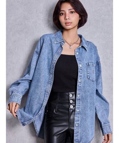 GYDA（ジェイダ）の「CROSS POINTケミカルデニムシャツ（シャツ/ブラウス・レディース・ブラック/アイスブルー・F）」の4枚目の写真