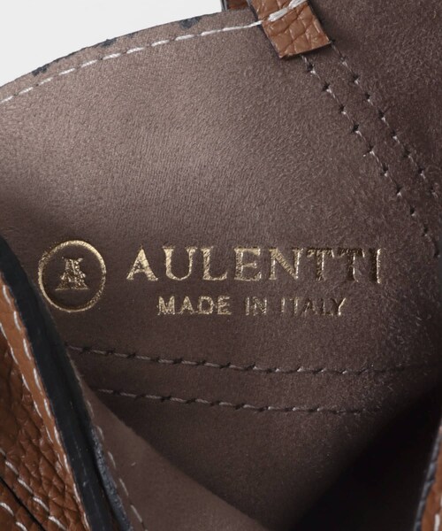 URBAN RESEARCH ROSSO（アーバンリサーチロッソ）の「AULENTTI　フロント Vライン バッグ（ハンドバッグ・レディース・CUOIO/CAPPUCINO・Free）」の9枚目の写真
