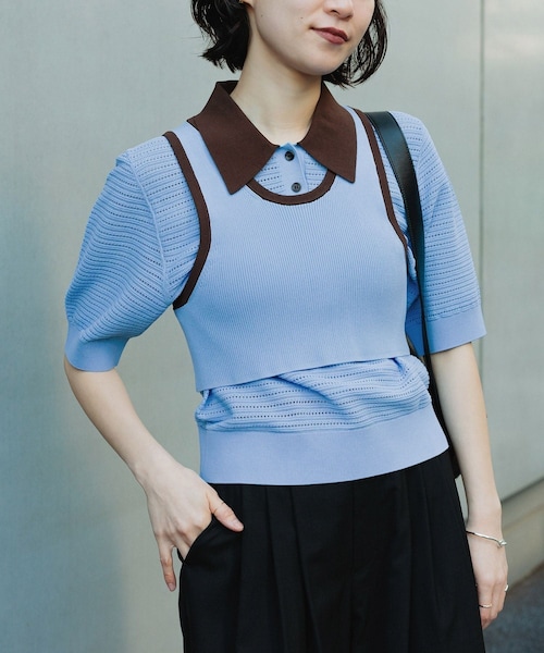 ADAM ET ROPE'（アダムエロペ）の「【サステナブル】タンクコンビパターンポロニット（ポロシャツ・レディース・オフホワイト/ブラウン/サックス・F）」の3枚目の写真