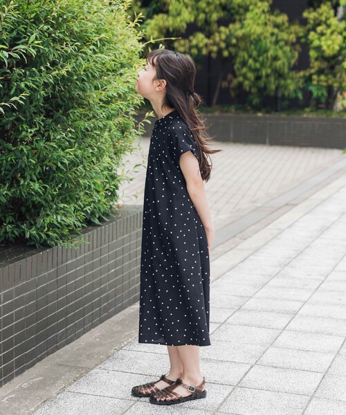 URBAN RESEARCH DOORS(アーバンリサーチドアーズ)の「『親子リンク』リネンリヨセルドットワンピース(KIDS)(ワンピース・キッズ・BLACK/NATURAL・105(100-110)/120(115-125)/135(130-140))」の8枚目の写真