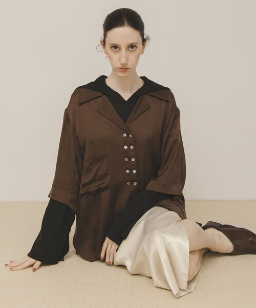 LAATO（ラート）の「open collar shirts（シャツ/ブラウス・レディース・ミスト/チョコレート・Free）」の3枚目の写真