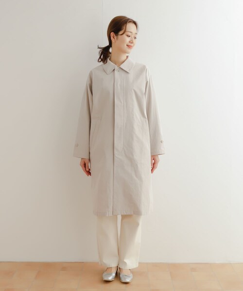 URBAN RESEARCH DOORS（アーバンリサーチドアーズ）の「塩縮コットンステンカラーコート（ステンカラーコート・レディース・LIGHT GRAY/BEIGE・M）」の14枚目の写真