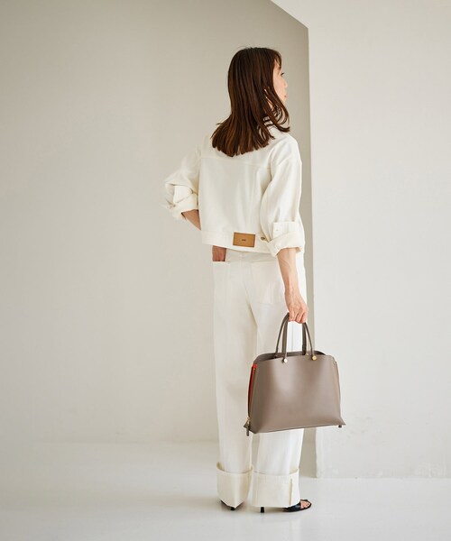 ROPE'(ロペ)の「【E'POR】Y BAG Medium【軽量】【メディア掲載】(ハンドバッグ・レディース・ベージュ/ネイビー/ライトグレー/ダークブラウン/ブラック/オフホワイト/ベージュ系/ワイン/パープル系・F)」の22枚目の写真