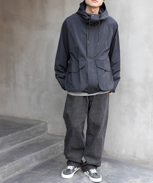 URBAN RESEARCH DOORS（アーバンリサーチドアーズ）の「FORK&SPOON　フーディージャケット（マウンテンパーカー・メンズ・INKBLACK/SAGEGREEN・4/5）」の16枚目の写真