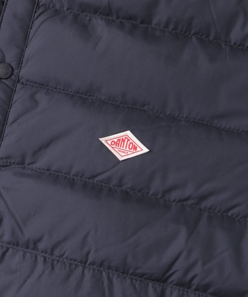 URBAN RESEARCH DOORS（アーバンリサーチドアーズ）の「DANTON　INNERDOWN CREWNECK JACKET（その他アウター・レディース・BLACK/OYSTER WH/NAVY・S）」の22枚目の写真