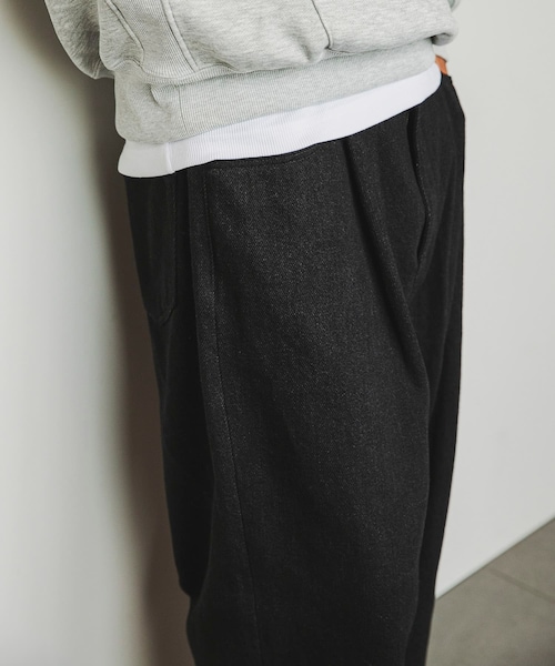 URBAN RESEARCH（アーバンリサーチ）の「『別注』WELCOME RAIN×URBS　5Pocket Denim（デニムパンツ・メンズ・Black・2/3）」の3枚目の写真