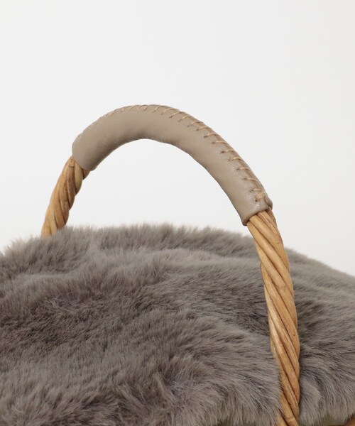 URBAN RESEARCH DOORS（アーバンリサーチドアーズ）の「ファー×アラログバッグ（かごバッグ・レディース・BEIGE/GRAY・one）」の11枚目の写真