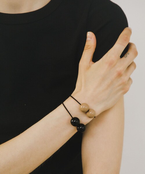 URBAN RESEARCH（アーバンリサーチ）の「decor『デコール』　SET HAIR TIE（ヘアゴム・レディース・BEIGE/BK/CARAMEL/BK・-）」の4枚目の写真