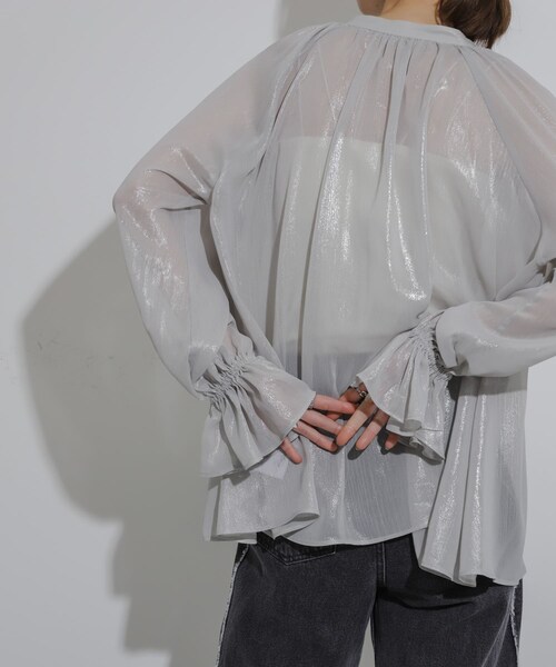 SENSE OF PLACE by URBAN RESEARCH(センスオブプレイスバイアーバンリサーチ)の「ハクプリントブラウス(シャツ/ブラウス・レディース・L.BLUE/BEIGE/GRAY・one)」の6枚目の写真