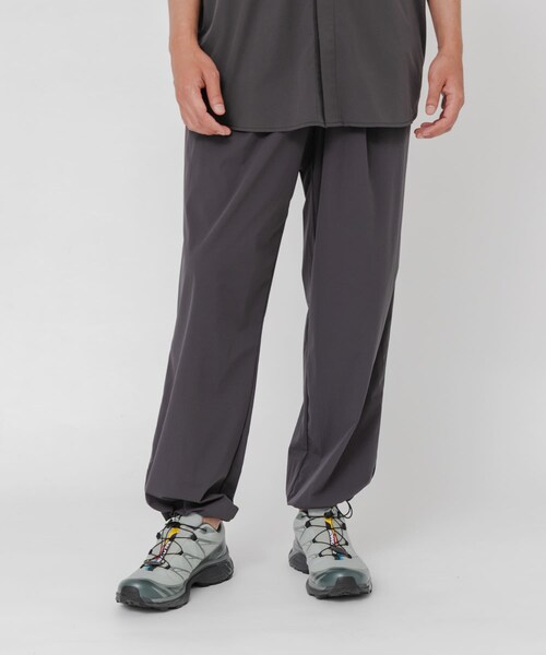 URBAN RESEARCH(アーバンリサーチ)の「『撥水/接触冷感』『UR TECH MoLight』PACKABLE PANTS(その他パンツ・メンズ・BLACK/CHARCOAL・M/L)」の18枚目の写真