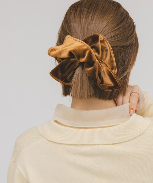 KBF（ケイビーエフ）の「スクエアベロアシュシュ（ヘアゴム・レディース・BROWN/BLACK・One）」の10枚目の写真