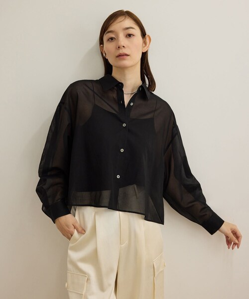 ROPE'（ロペ）の「【洗える】コットンシアークロップドシャツブラウス（シャツ/ブラウス・レディース・ブラック/ホワイト/ブルー系・36/38）」の3枚目の写真