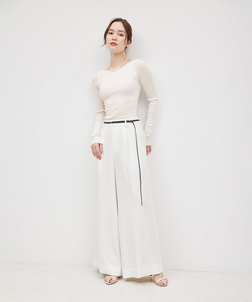 ROPE'(ロペ)の「コットンシルク丸胴テレコカップ付き長袖カットソー(Tシャツ/カットソー・レディース・ブラック/オフホワイト/ワイン・F)」の5枚目の写真