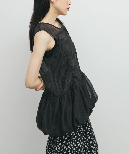 KBF（ケイビーエフ）の「ドロストバルーンスリーブレストップス（チュニック・レディース・IVORY/MAUVE GRAY/BLACK・one）」の17枚目の写真