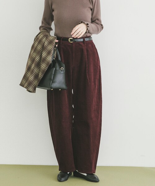 ITEMS URBANRESEARCH(アイテムズ アーバンリサーチ)の「コーデュロイバレルパンツ(その他パンツ・レディース・BLK/BEG/CHERRY・FREE)」の19枚目の写真