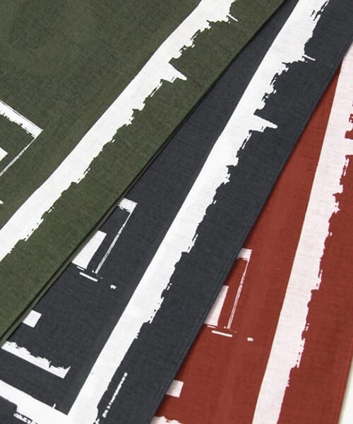 URBAN RESEARCH（アーバンリサーチ）の「OUTPOST BANDANA∴（バンダナ/スカーフ・メンズ・BURGUNDY/CHARCOAL/GREEN・-0）」の9枚目の写真