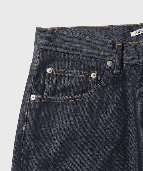 ADAM ET ROPE'（アダムエロペ）の「【AURALEE/オーラリー】HARD TWIST DENIM WIDE PANTS（デニムパンツ・メンズ・ネイビー・28/30/32/34）」の7枚目の写真