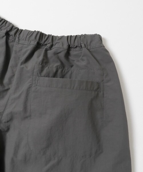 EKAL（エカル）の「『UR TECH』ナイロンタッサーワイドパンツ（その他パンツ・レディース・レイクサンリーフ/グラファイト/ネイビー/レイクブルー/ベージュ・One）」の17枚目の写真