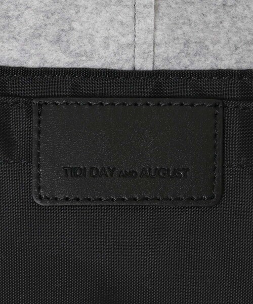 かぐれ（カグレ）の「TIDI DAY AND AUGUST　PVC TOTE S（トートバッグ・レディース・BROWN/BLACK・FREE）」の14枚目の写真