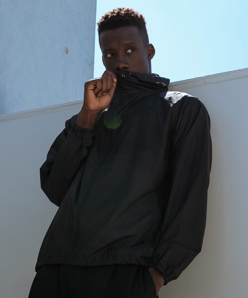 URBAN RESEARCH（アーバンリサーチ）の「new basic　Nylon Rip Stop Wind Parka（テーラードジャケット・メンズ・GRAY/BLACK/KHAKI・M/L/XL）」の16枚目の写真