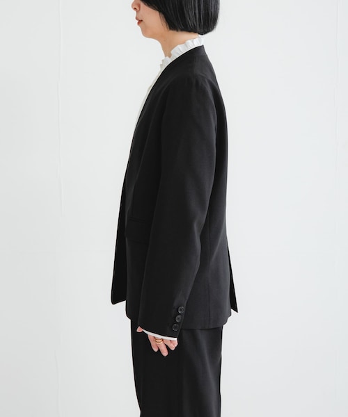 URBAN RESEARCH（アーバンリサーチ）の「『セットアップ対応』ノーカラージャケット（ノーカラージャケット・レディース・NAVY/BLACK・36/38/40）」の21枚目の写真