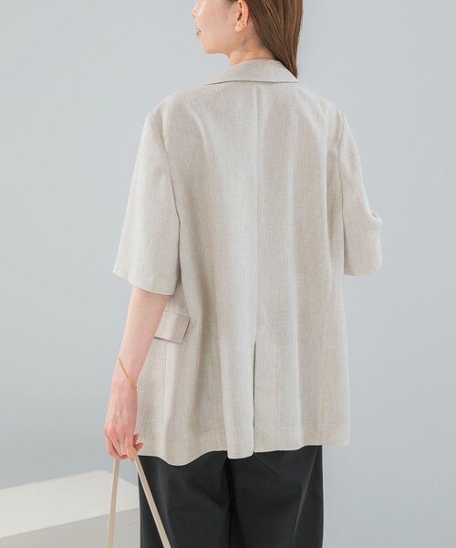 URBAN RESEARCH ROSSO（アーバンリサーチロッソ）の「防シワ リネンライクハーフスリーブジャケット（テーラードジャケット・レディース・L.BEIGE/BLACK・36/38）」の19枚目の写真