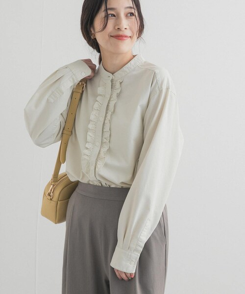 URBAN RESEARCH DOORS(アーバンリサーチドアーズ)の「フロントフリルシャツ(シャツ/ブラウス・レディース・NATURAL/INDIGO・Free)」の6枚目の写真
