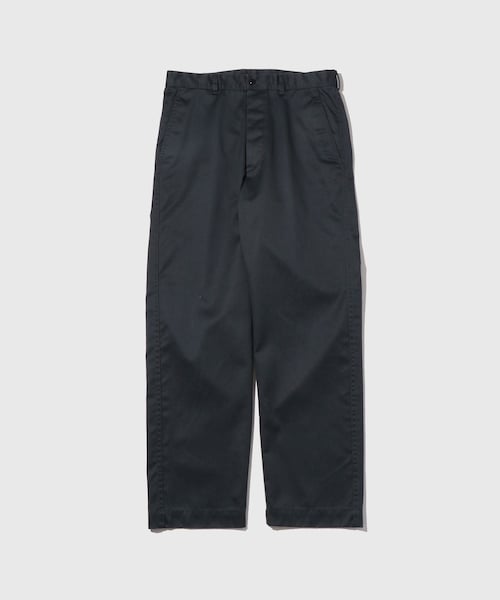 ADAM ET ROPE'（アダムエロペ）の「STRAIGHT CHINO（チノパンツ・メンズ・ベージュ/ネイビー・L/M/XL）」の12枚目の写真