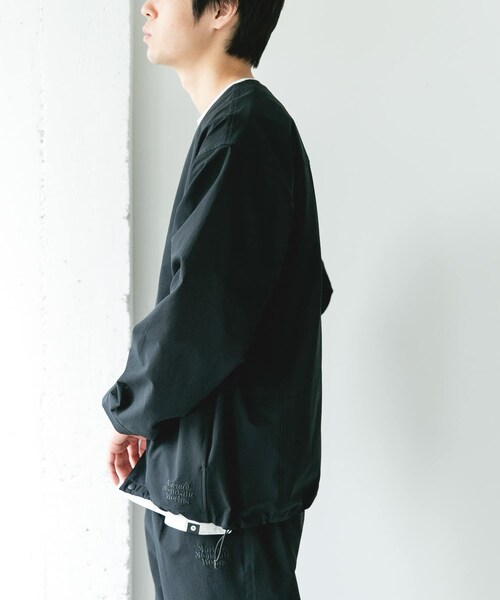 URBAN RESEARCH DOORS（アーバンリサーチドアーズ）の「『別注』Marmot×DOORS　DOTAIR CARDIGAN SHIRTS（ノーカラージャケット・メンズ・INK BLACK/BLUE GRAY/KHAKI・M/L/XL）」の7枚目の写真