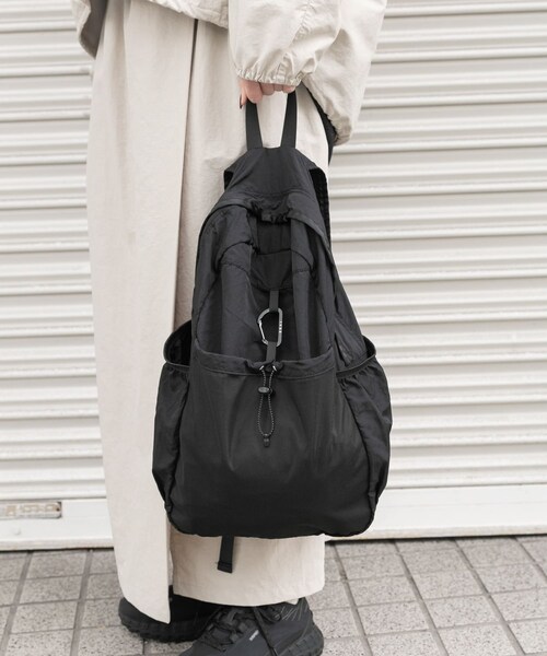 EKAL(エカル)の「EASY DAYPACK(バックパック/リュック・レディース・ブラック/グレージュ/ブルー/ベージュ・One)」の7枚目の写真