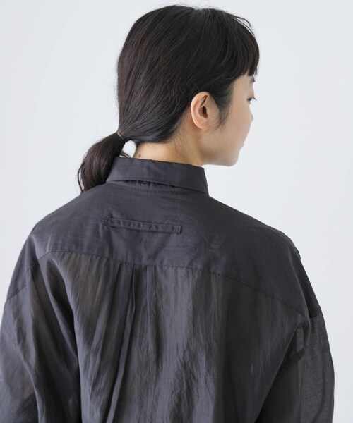 かぐれ（カグレ）の「TICCA コットンシルクスクエアビッグシャツUNI