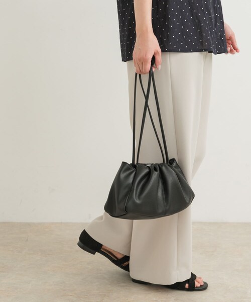 URBAN RESEARCH DOORS（アーバンリサーチドアーズ）の「2WAY巾着ショルダーバッグ（ショルダーバッグ・レディース・BLACK/IVORY/L.BLUE・one）」の11枚目の写真