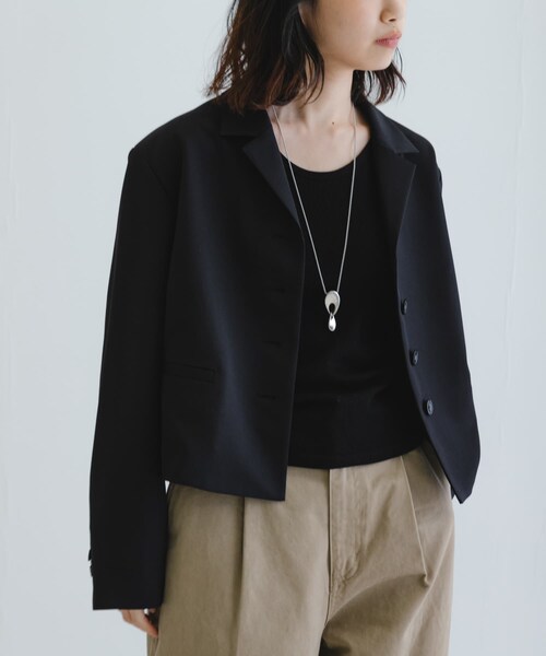 URBAN RESEARCH（アーバンリサーチ）の「new basic　ボックスショートジャケット（テーラードジャケット・レディース・BLACK/L.BEIGE・FREE）」の6枚目の写真