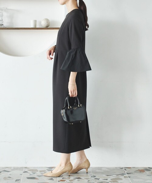 URBAN RESEARCH（アーバンリサーチ）の「フレアスリーブワンピース（ワンピース・レディース・NAVY/BLACK・36/38）」の8枚目の写真