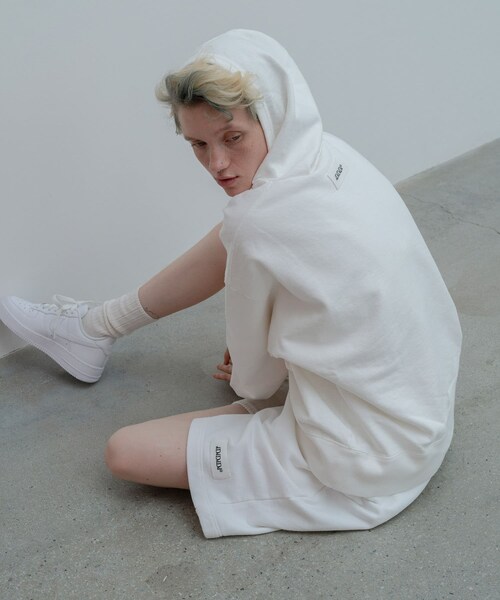 URBAN RESEARCH（アーバンリサーチ）の「dDdDdDd　WIDE SWEAT SHORTS（その他パンツ・メンズ・M.GRAY/WHITE/BLACK/NAVY・S/M/L/XL/XXL）」の8枚目の写真