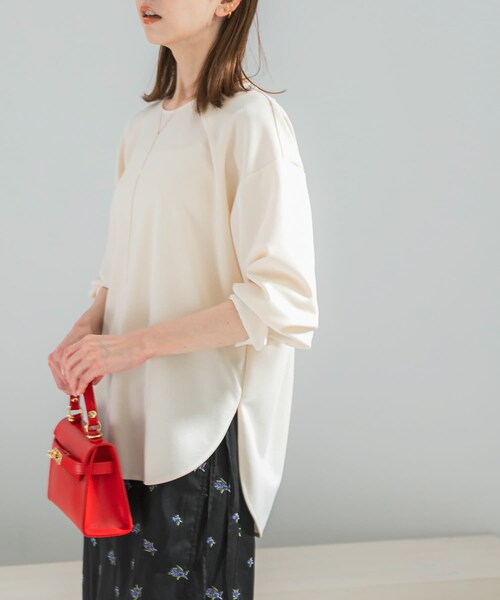 URBAN RESEARCH ROSSO（アーバンリサーチロッソ）の「ストレッチジョーゼットプルオーバー（シャツ/ブラウス・レディース・OFF/MOCHA/BLACK・Free）」の4枚目の写真