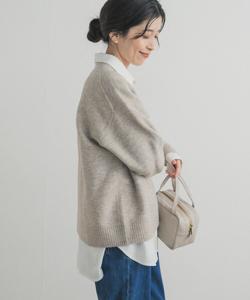 URBAN RESEARCH DOORS(アーバンリサーチドアーズ)の「VネックKNITプルオーバー(ニット/セーター・レディース・GREIGE/RED/NAVY・Free)」の7枚目の写真