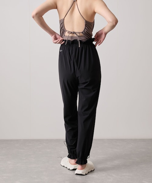 NERGY(ナージー)の「【speedo】ステイフィットギャザーパンツ(その他パンツ・レディース・ブラック/レンガ/カーキ・M)」の15枚目の写真