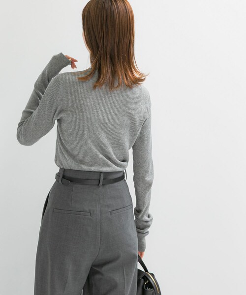 URBAN RESEARCH ROSSO（アーバンリサーチロッソ）の「シルク混リブデザインニット（ニット/セーター・レディース・WHITE/CREAM/GRAY/D/NAVY・FREE）」の14枚目の写真