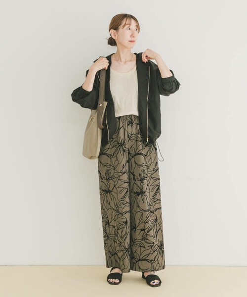 ITEMS URBANRESEARCH（アイテムズ アーバンリサーチ）の「シアーフードブルゾン（ブルゾン・レディース・OFF/KHK/BLK・FREE）」の13枚目の写真