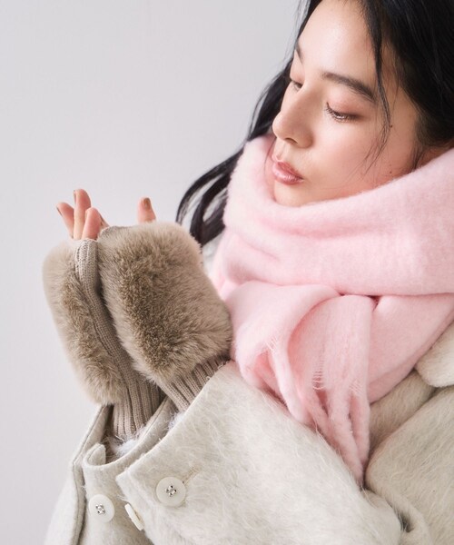 VIS（ビス）の「フィンガーレスファーアームウォーマー（手袋・レディース・キナリ/ベージュ・F）」の8枚目の写真