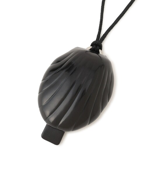 ADAM ET ROPE'(アダムエロペ)の「【JAMIRAY(ジャミレイ)】LEATHER SHELL N/C(ネックレス・レディース・ブラック・F)」の6枚目の写真