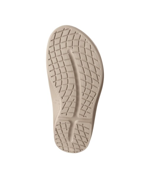 ROPE'（ロペ）の「【WEB限定】【OOFOS(ウーフォス)】OOmega(ウー メガ)/26SS（サンダル・レディース・ブラック/ベージュ・23.0/24.0/25.0）」の22枚目の写真