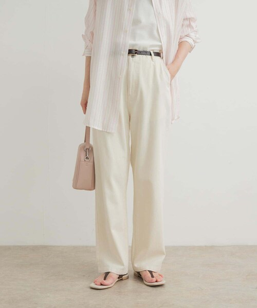 URBAN RESEARCH DOORS(アーバンリサーチドアーズ)の「デニムワイドパンツ(デニムパンツ・レディース・NATURAL/INDIGO・S/M/L)」の1枚目の写真